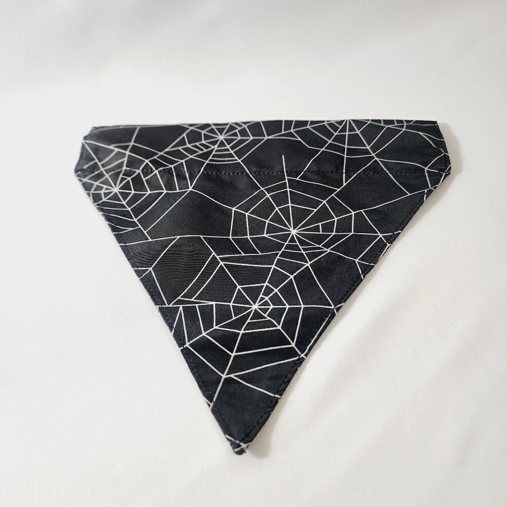 🏖 Pet Collar Bandana Spiderwebs Halloween Goth Gothic
